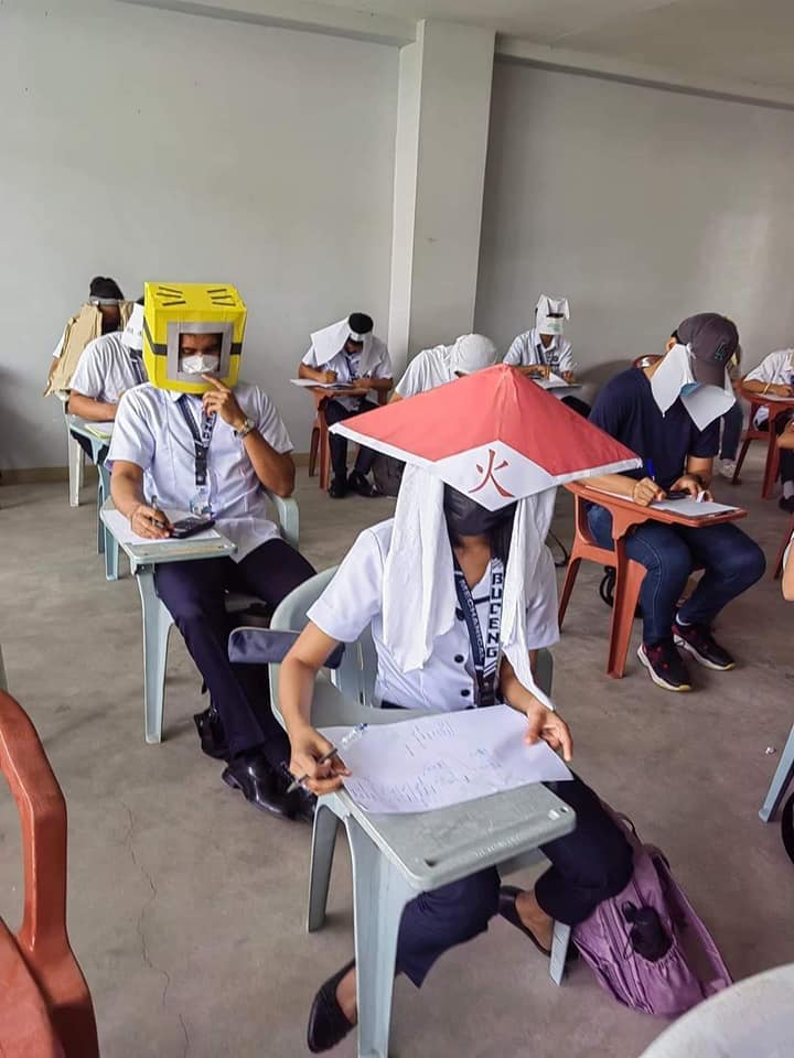 FOTO. „Pălăriile anticopiat” ale unor studenţi din Filipine au devenit virale pe reţelele de socializare
