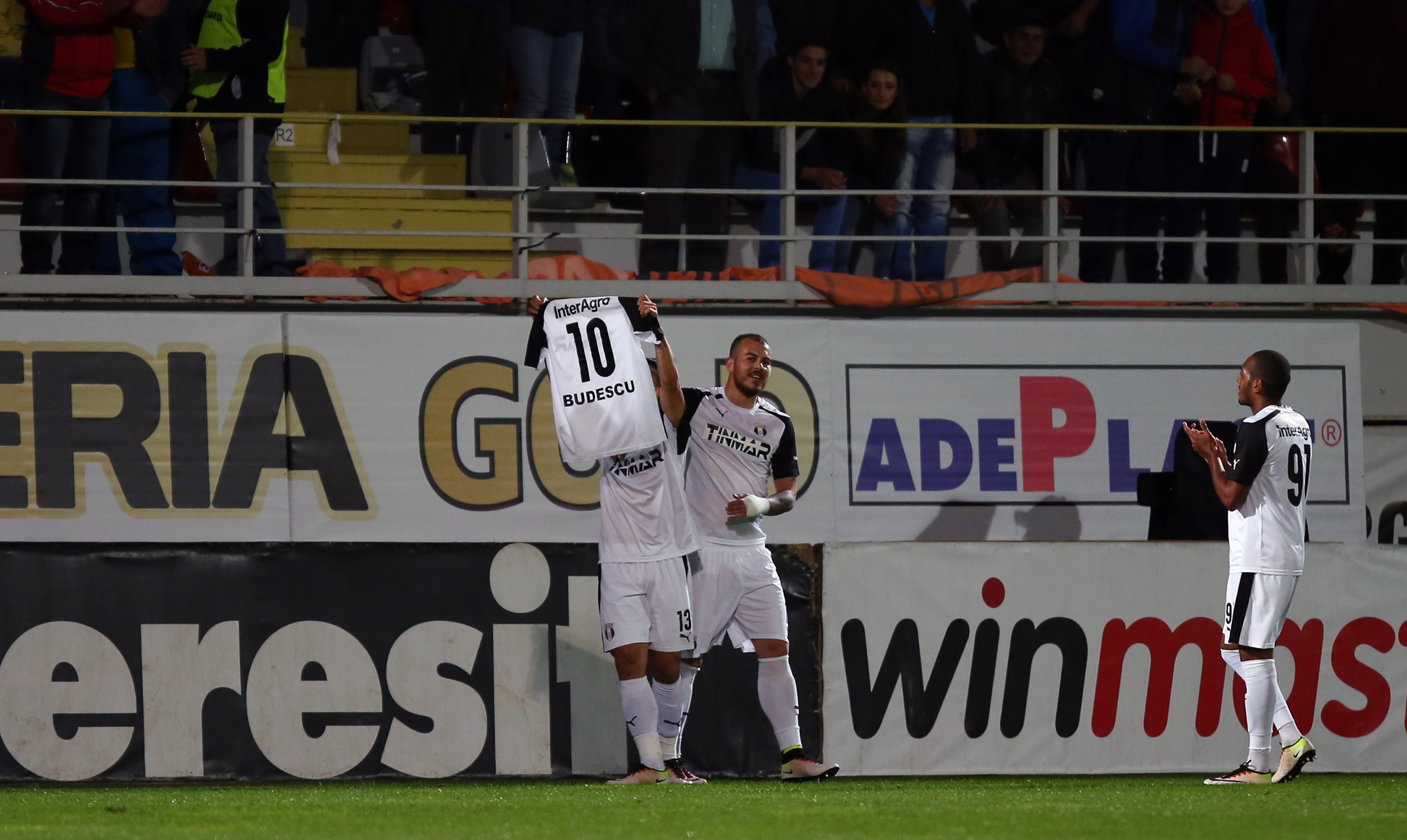Liga 1, play-off: Astra - Dinamo 4-2. Giurgiuvenii au sărbătorit primul titlu din istorie. Reacții / FOTO & VIDEO