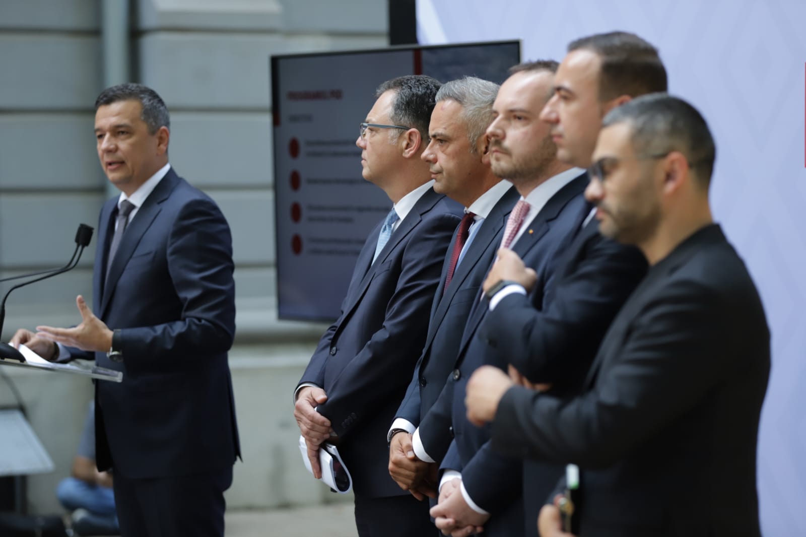 Grindeanu a prezentat programul PSD pentru relansarea economică printr-o săgeată la Bolojan: „Am văzut, de la cel mai ridicat nivel al statului, că nu avem un plan de țară”
