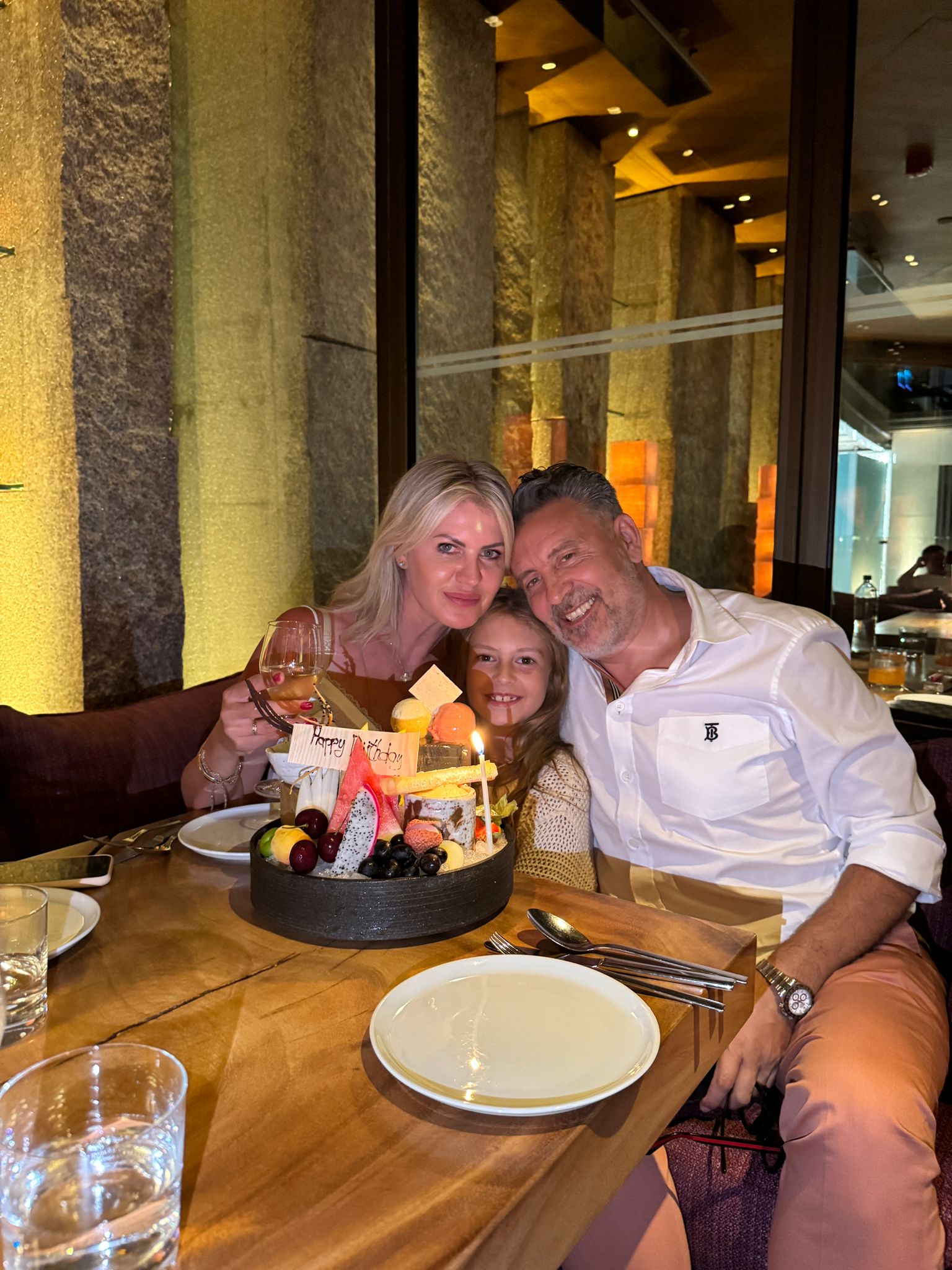 Imagini rare cu familia lui chef Alexandru Sautner. Cât de bine arată soția juratului de la „Chefi la cuțite”