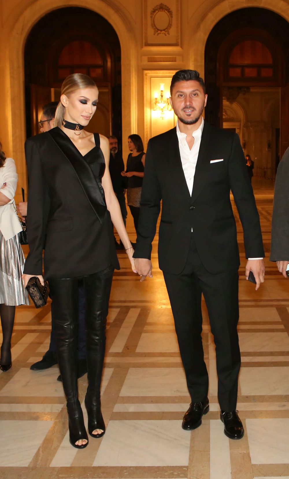 FOTO/ Cât de frumoasă e iubita lui Ciprian Marica. Apariție de zile mari la Gala Elle Style Awards