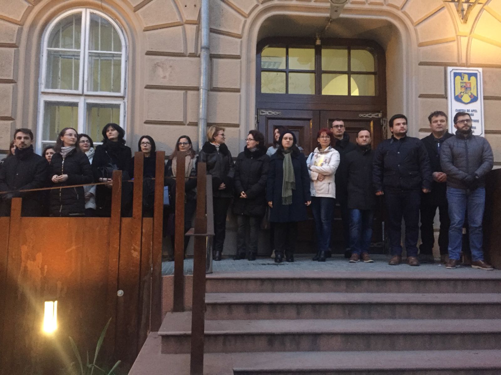 FOTO/VIDEO| Sute de magistrați au protestat în orașe din țară, nemulțumiți de modificările la legile justiției