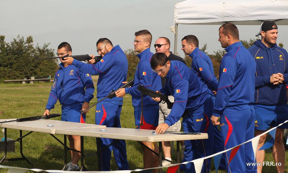 Stejarii s-au distrat tir cu arcul, tras la talere sau la tinţă fixă. ^Convocat în locul lui Ovidiu Toniţa, accidentat, Vlad Nistor a făcut primul antrenament la Cupa Mondială / FOTO&VIDEO