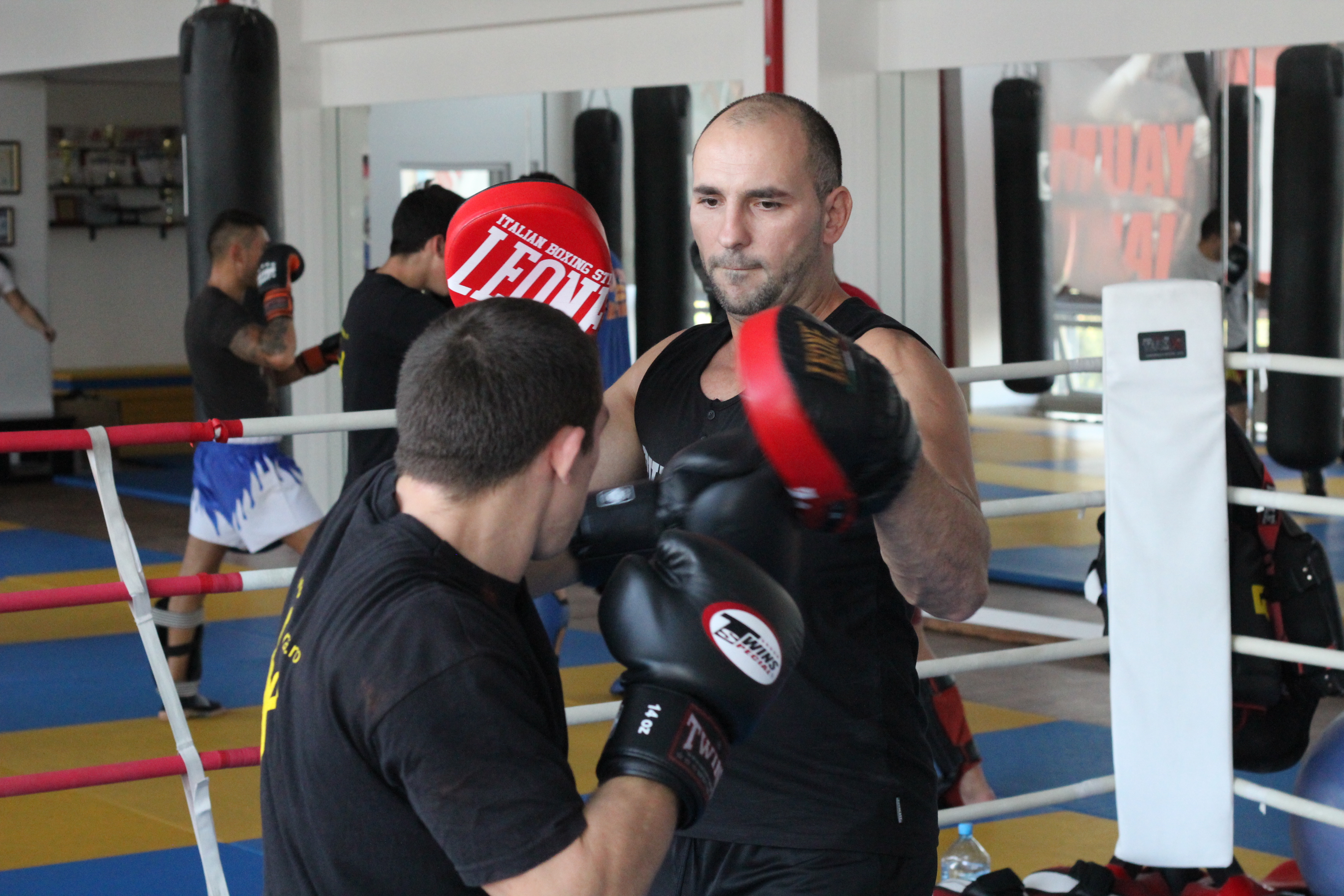 FOTO&VIDEO / Cristian Spetcu, elevul lui Ciprian Sora, este pregătit pentru gala Superkombat din Olanda