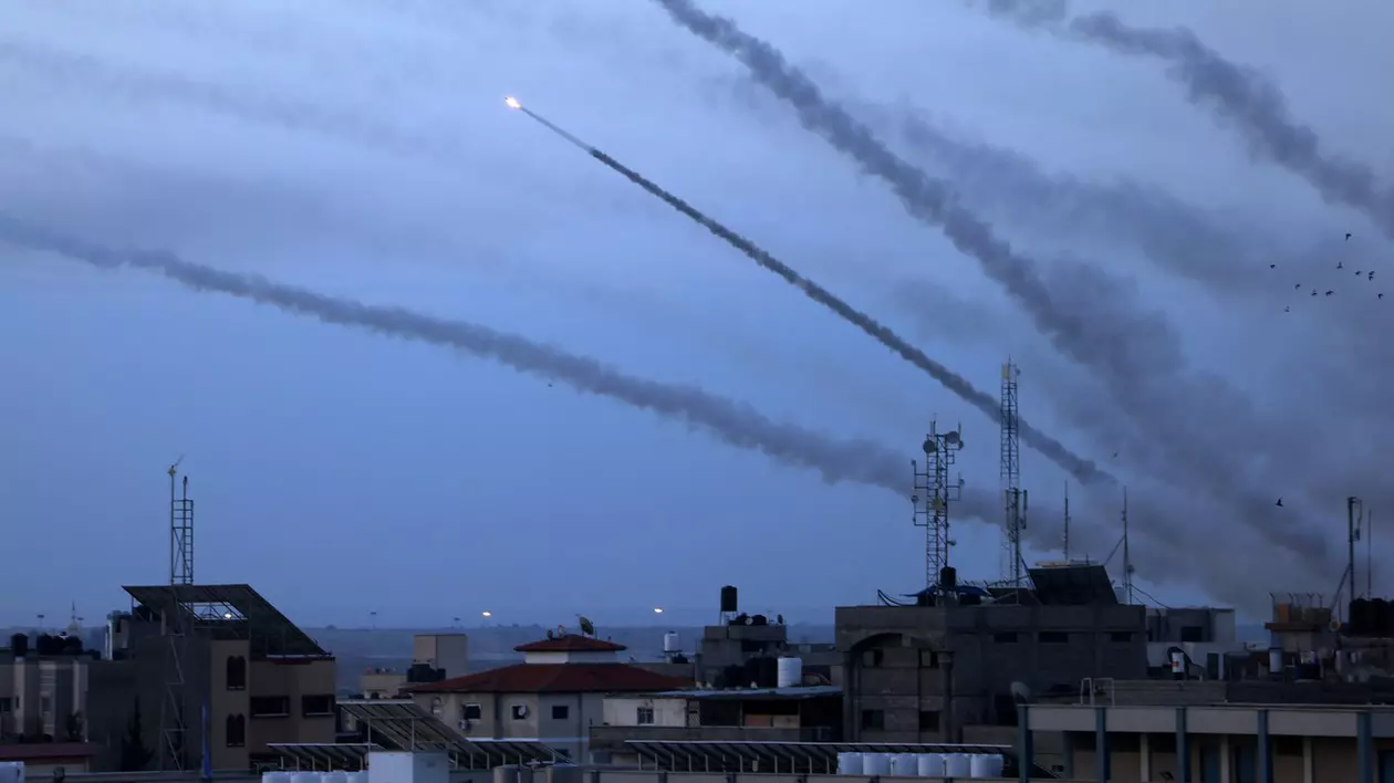 Israel, atacat de Hamas cu mii de rachete. „Suntem în război”, spune Netanyahu. Bombardamente puternice în Fâșia Gaza