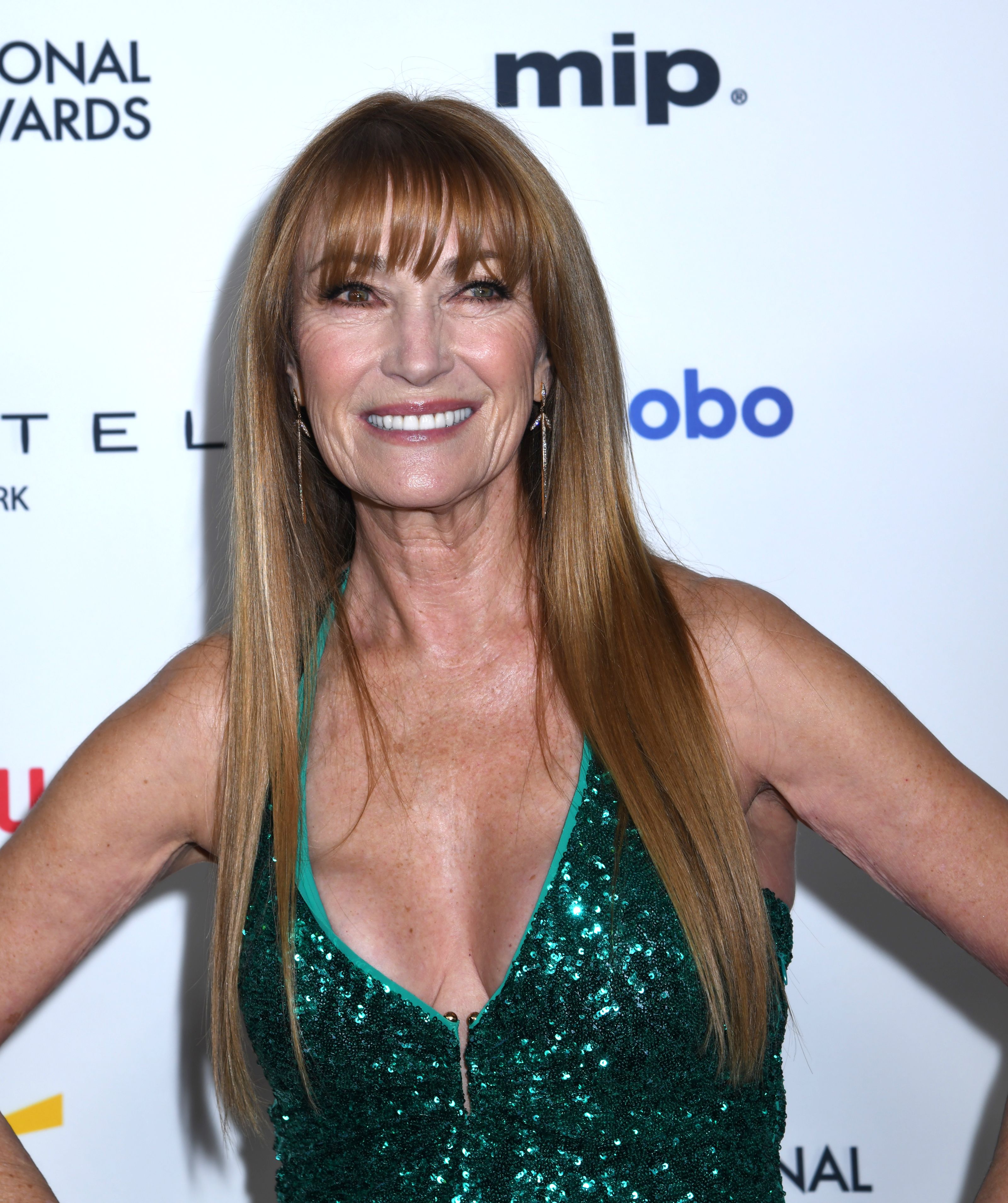 La 74 de ani, Jane Seymour spune că se simte cu 20-30 de ani mai tânără: „De fapt, trebuie să-mi reamintesc cât de bătrână sunt”