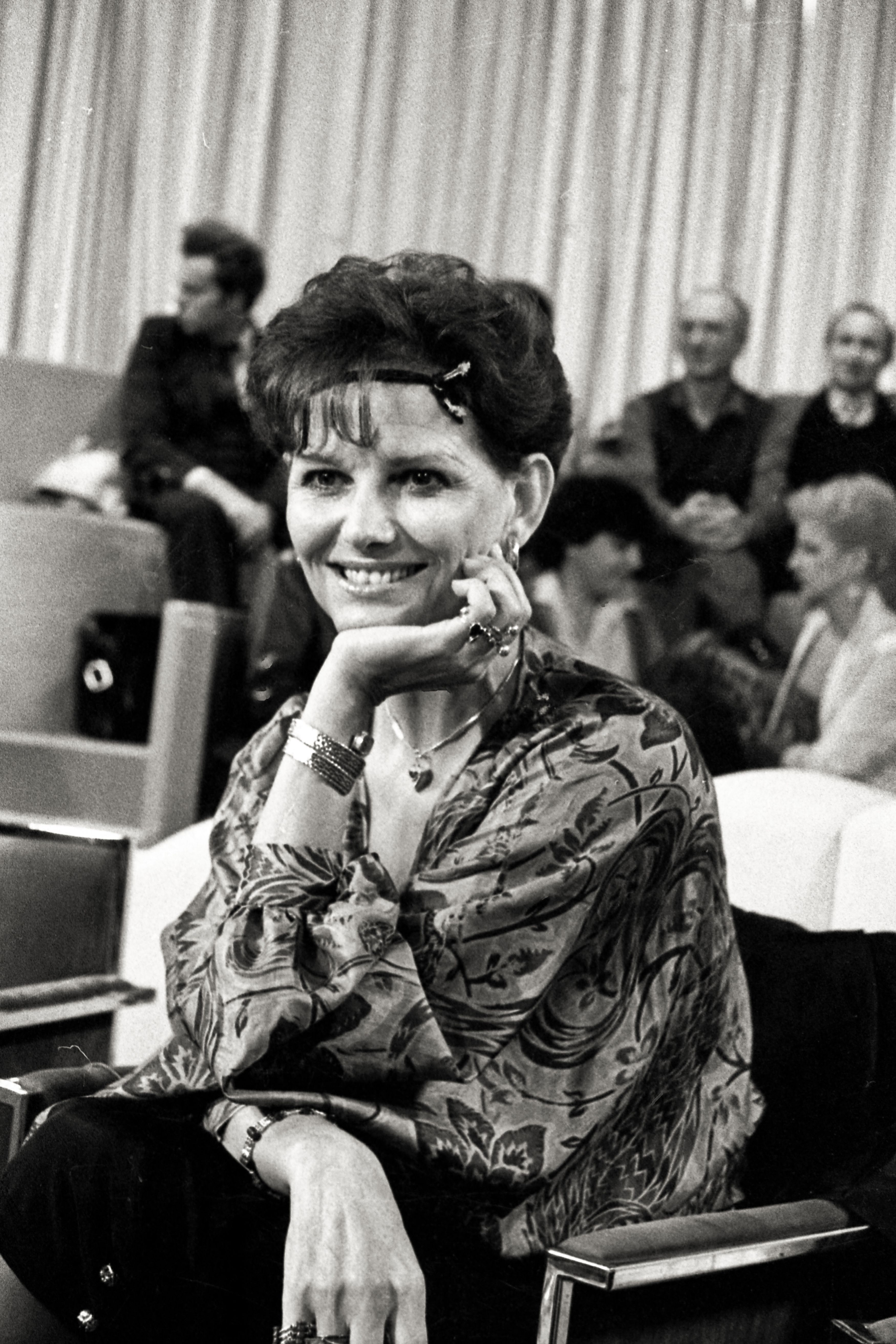 Florin Piersic și Claudia Cardinale, sărut memorabil în urmă cu 16 ani. Actorul nu și-a putut stăpâni emoțiile pe scenă: „Recunosc, mi-a scăpat”