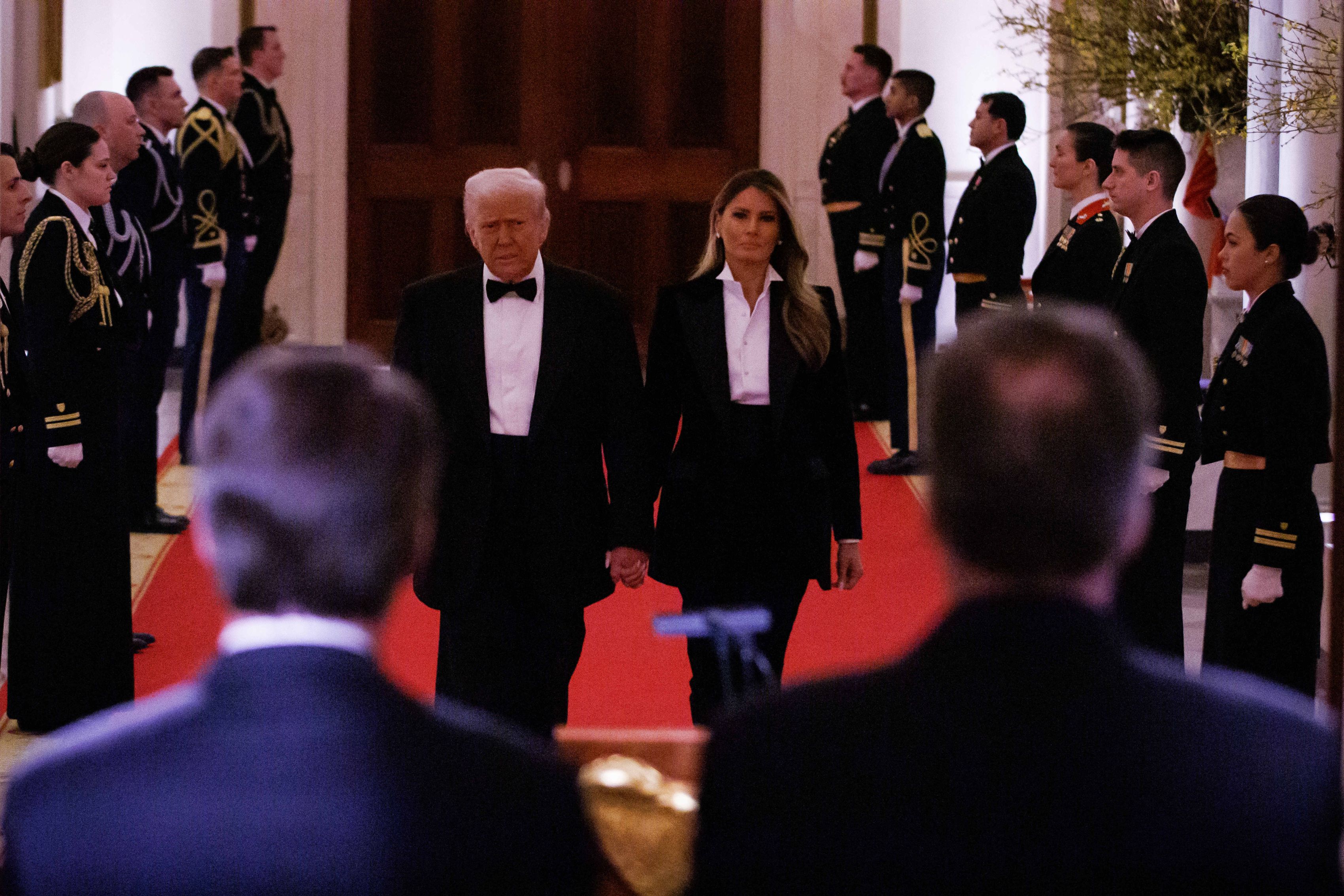 Cum a apărut Melania la discursul lui Donald Trump în fața Congresului. Suma colosală pe care a plătit-o pentru sacoul Dior