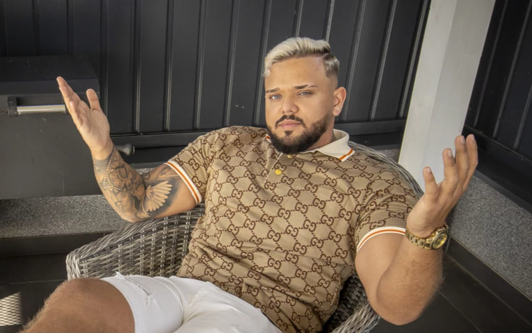 Kőgazdag Csabi újabb sportkocsit vásárolt az arany Ferrarija mellé: „Már közel 200 millióm van kocsikban” – fotó