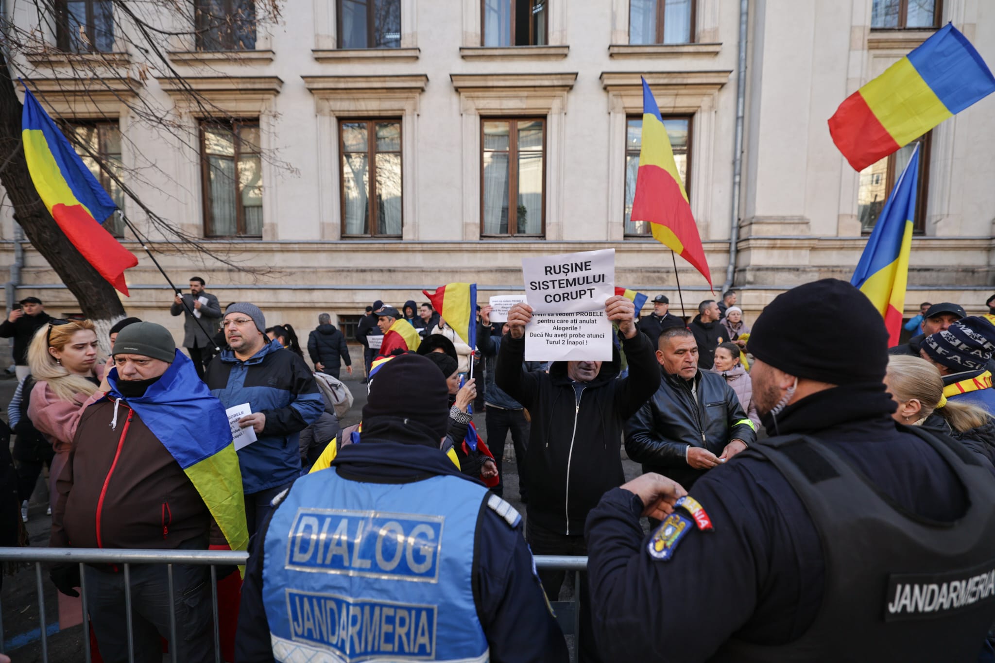 Călin Georgescu află mâine dacă scapă de controlul judiciar: „Sunt foarte încrezător”