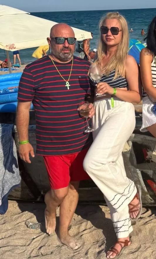 Cătălin Scărlătescu a publicat prima imagine alături de noua iubită, în vacanța din Mexic. Juratul de la MasterChef păstrează misterul. „Arhitecta”