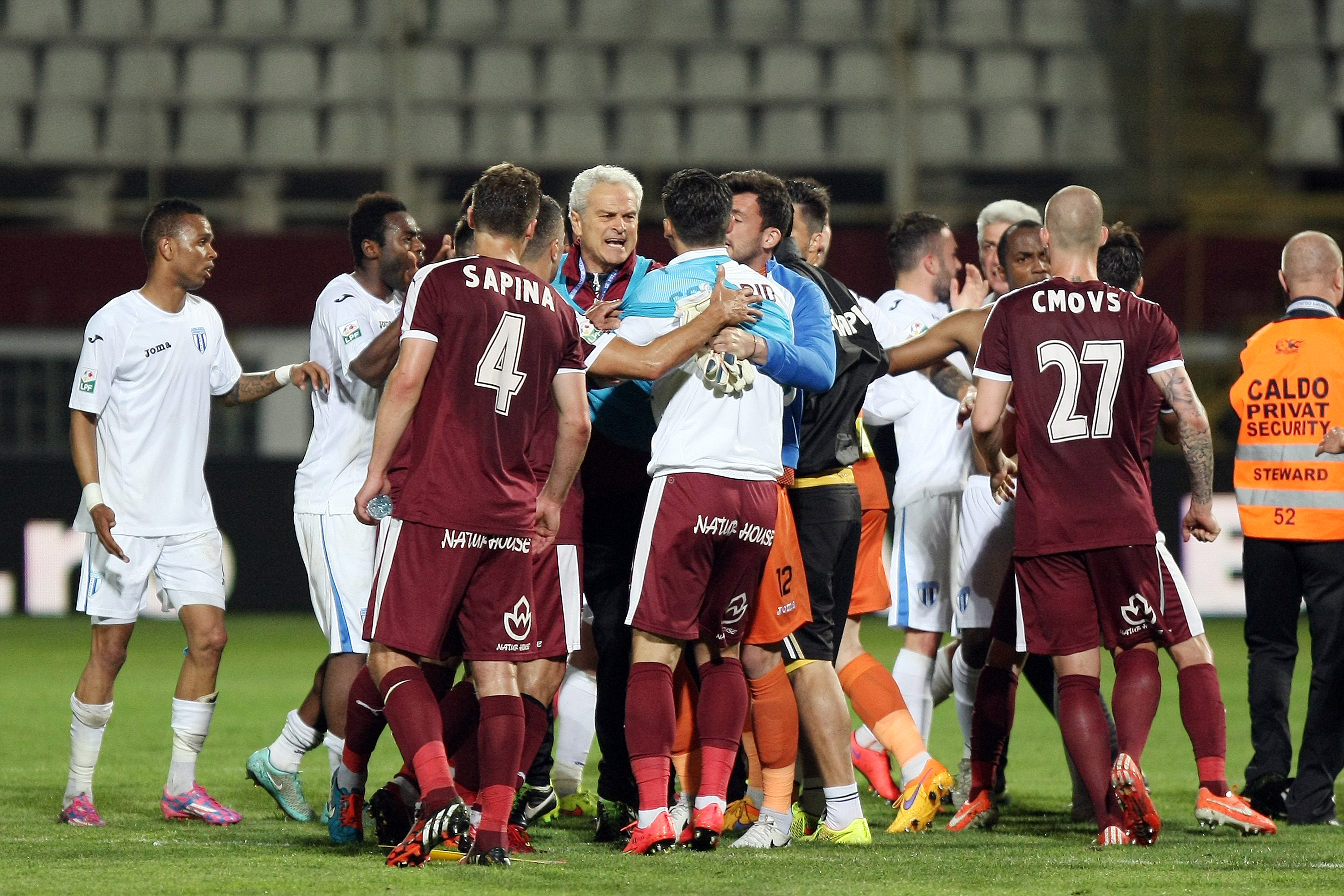 Comisia de Disciplină a FRF nu a putut judeca incidentele de la finalul partidei Rapid - CS U Craiova (1-2)