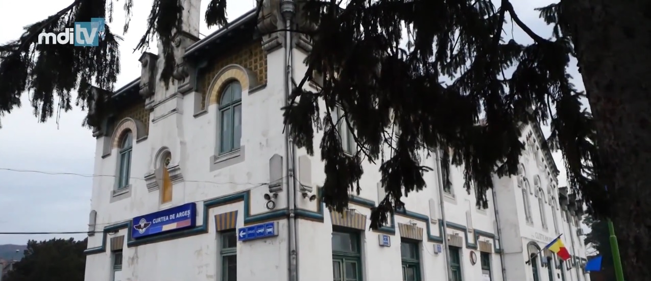 Paragină în fostele gări regale din Argeș și Dâmbovița, înainte de înmormântarea Regelui Mihai