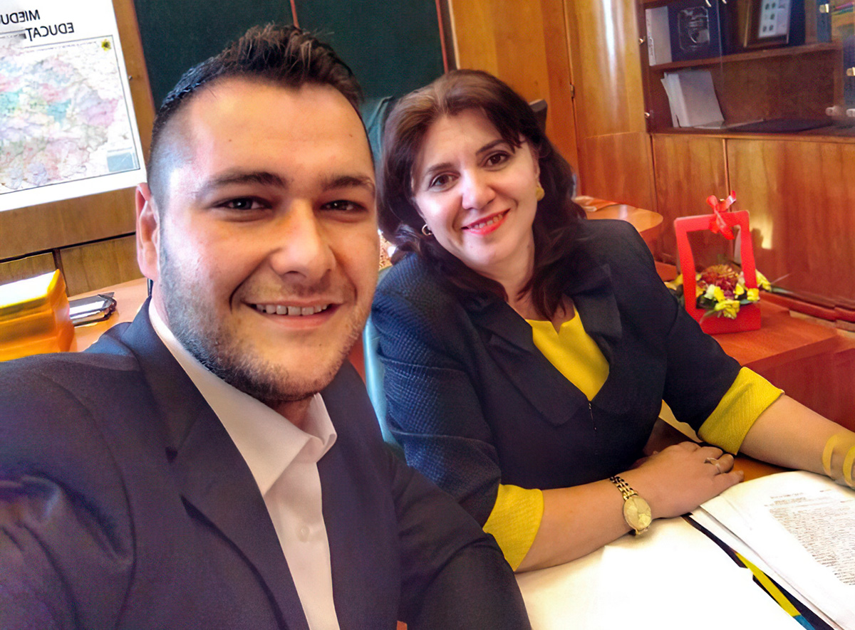 Un fost impresar de jucători cu zero expertiză în educație, nășit de familia Reghecampf, a ajuns consilier al ministrului Educației din Guvernul Orban!﻿