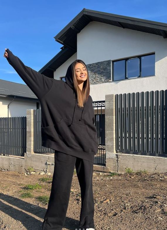 Iuliana Beregoi și-a cumpărat casă la doar 18 ani: „Universul știe cum să facă să te uimească, dacă muncești”