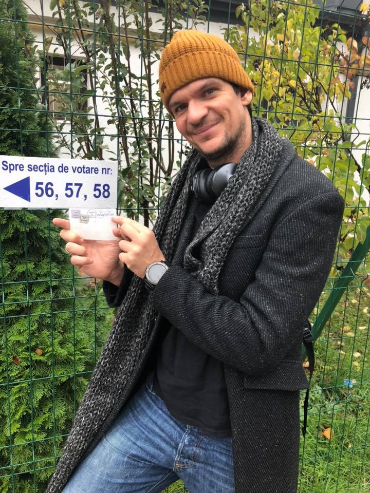 Tudor Chirilă, mesaj de 1 Decembrie: „Defilarea e pentru hoți, ei sunt uniți”. Peste 30.000 de români au reacționat