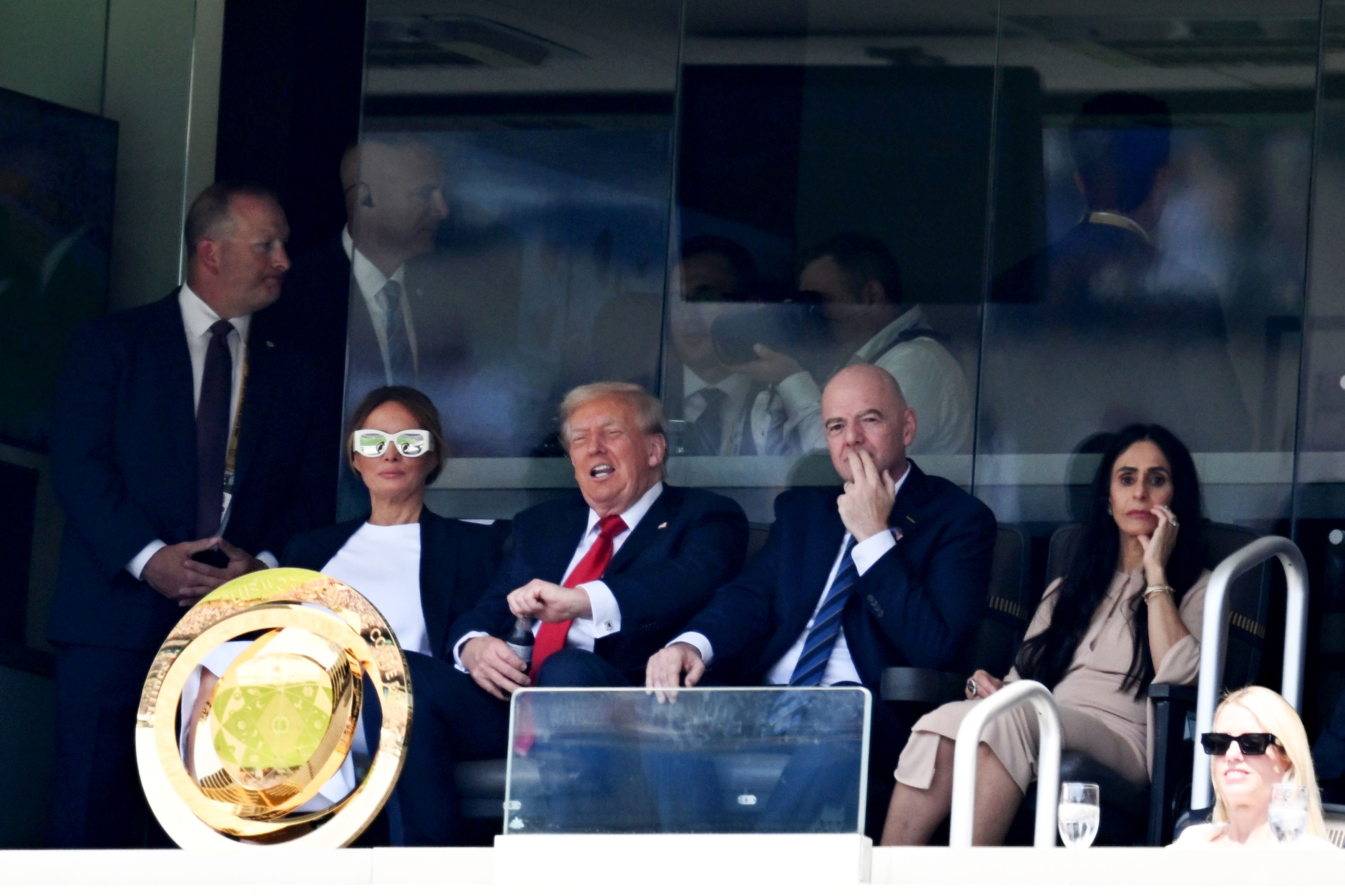 Melania Trump a atras din nou toate privirile. Cum a apărut în tribune la finala Campionatului Mondial al Cluburilor 2025