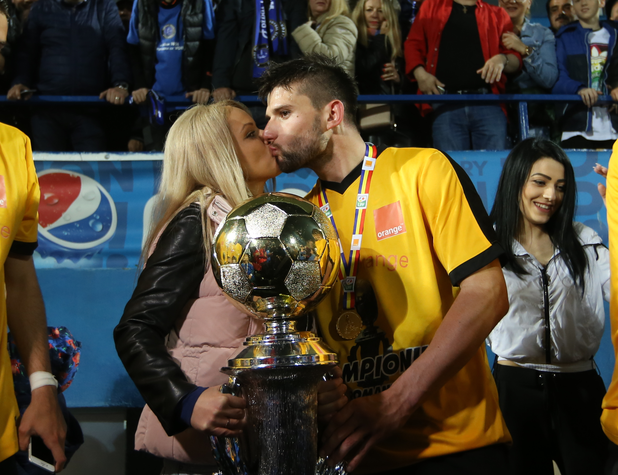Liga 1, play-off, ultima etapă: Viitorul - CFR Cluj 1-0. Hagi va primi lovitura decisivă de la finul Becali: ”În 35 de zile, titlul va fi al nostru”! LIVE BLOG & GALERIE FOTO