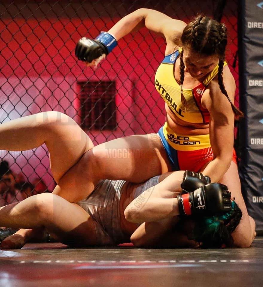 Românca Alice Ardelean, luptătoare MMA cu cont pe OnlyFans, dată afară din sala de sport de soțiile colegilor de antrenament