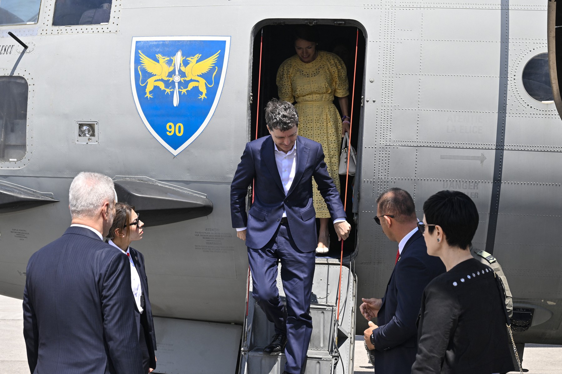 Cum a apărut Mirabela Grădinaru la Summitul NATO de la Ankara. Ținutele alese de partenera lui Nicușor Dan