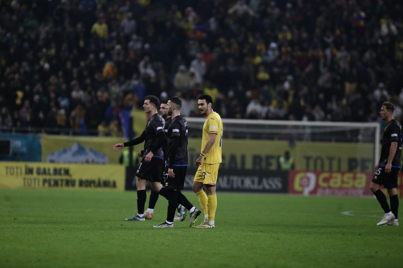 Amir Rrahmani e fotbalistul care a pornit scandalul în meciul România - Kosovo și și-a convins colegii să iasă de pe teren: „Arbitrul nu a vrut să asculte”
