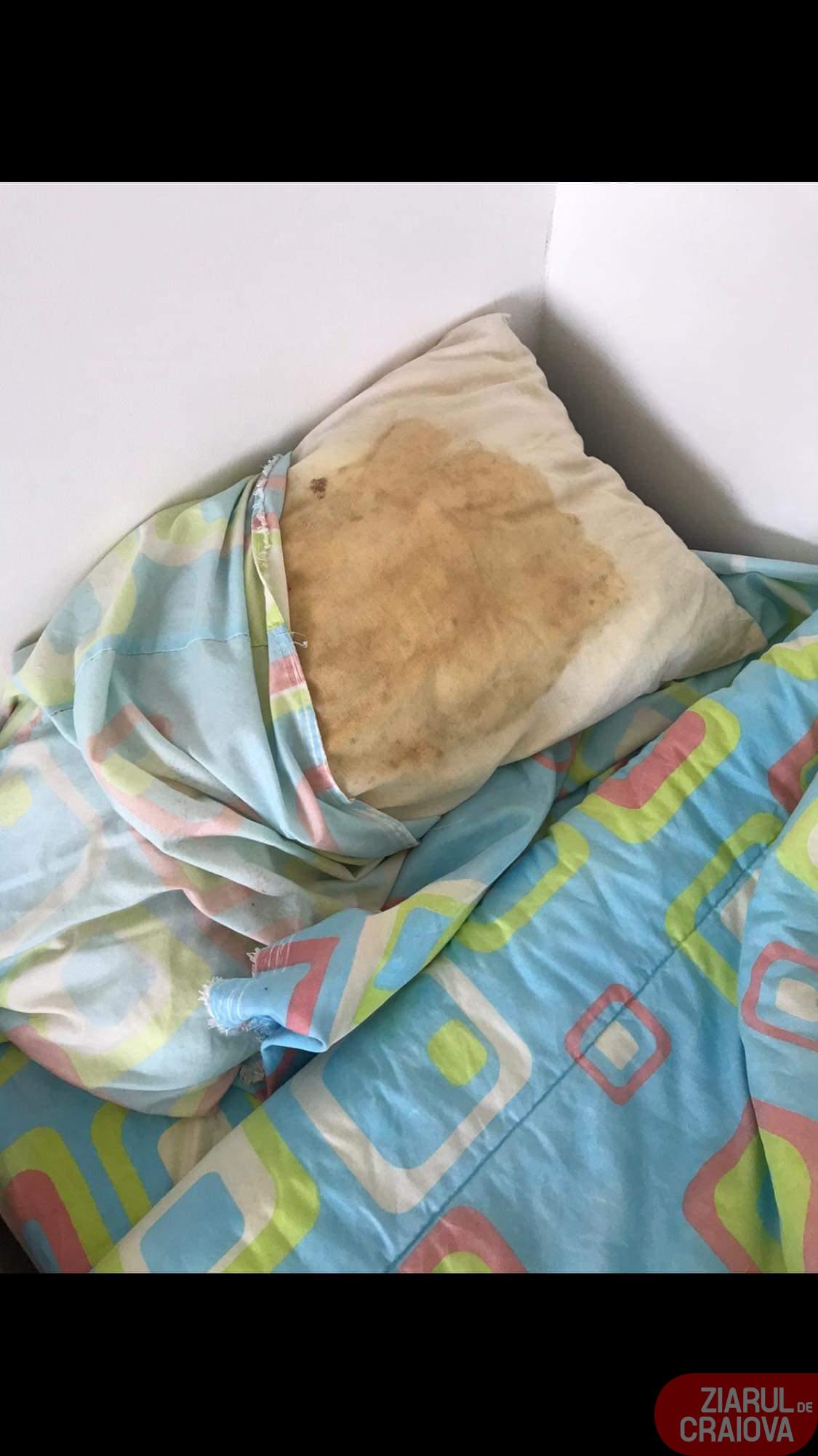După ce au apărut imagini cu condițiile inumane de la centrul de carantină din Calafat, oamenii au fost mutați. Explicațiile primarului: ”Consilierii n-au fost de acord să-i ducem la hotelul lui Gică Popescu”