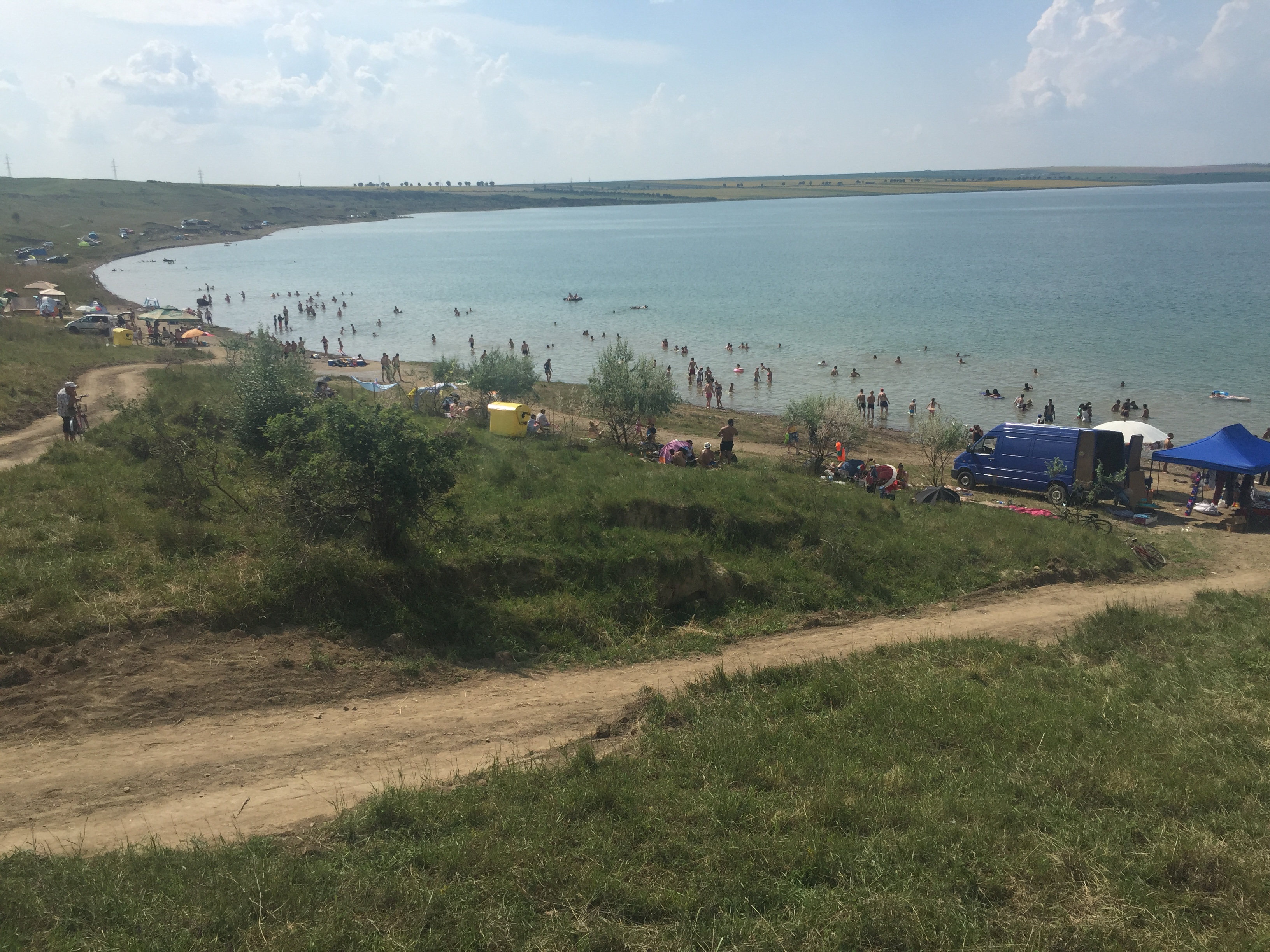 Ce Mamaia? Botoșănenii au propriul «litoral» la malul Prutului!