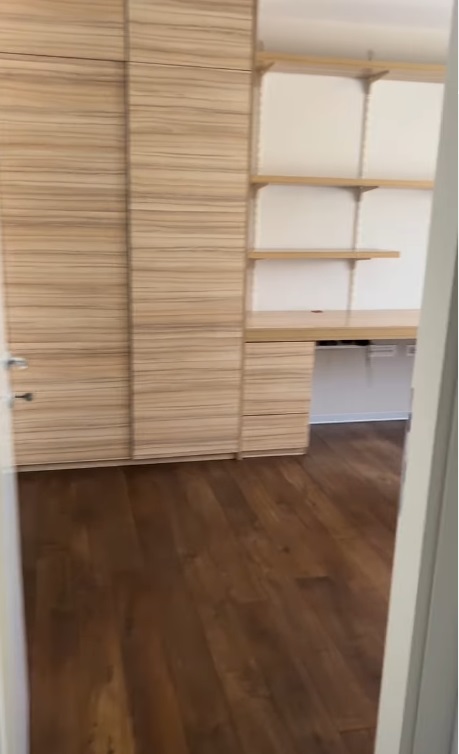 Imagini din casa în care Mihai Petre și soția Elwira au locuit 14 ani. Reacția vecinilor când s-au mutat: „Ați lăsat un mare gol”