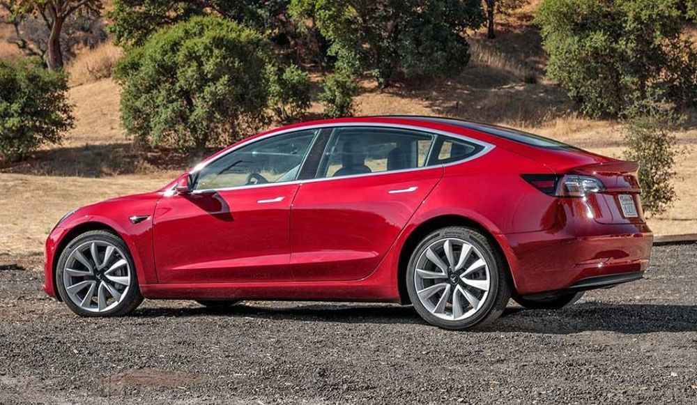 Câte Tesla sunt în România. Marca rămâne pe locul doi la mașini electrice în țară, dar acțiunile companiei s-au redus la jumătate