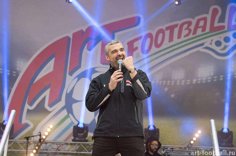 Pe ce loc a terminat naționala artiștilor fotbaliști la Campionatul Mondial - Moscova Art Football 2017. Temișan, Enache și Kamara au impresionat prin muzica lor / FOTO
