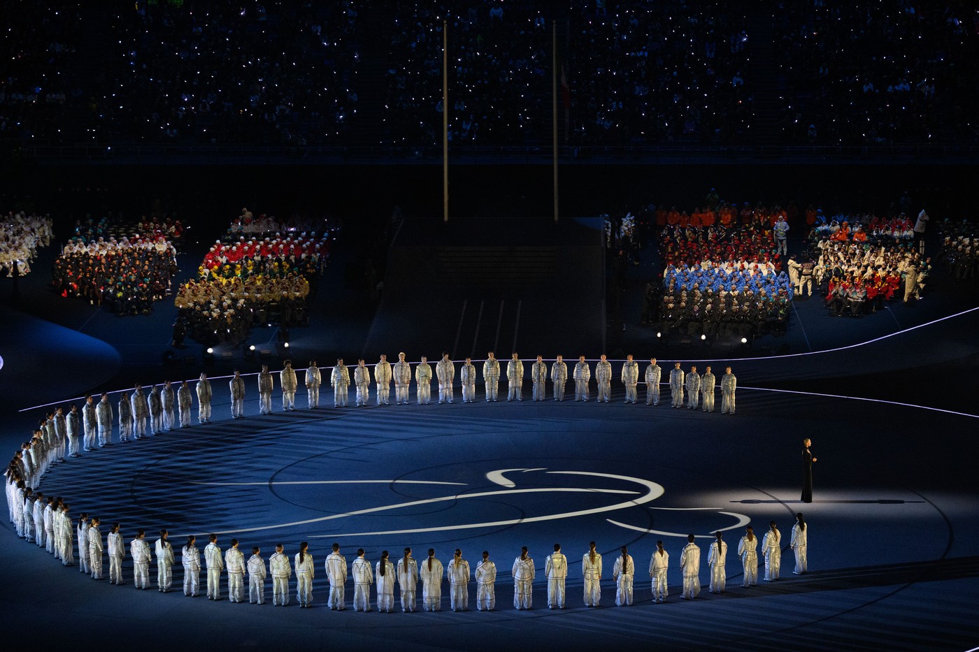 Charlize Theron face apel la pace la ceremonia de deschidere a Jocurilor Olimpice de Iarnă 2026. Actrița l-a citat pe Nelson Mandela