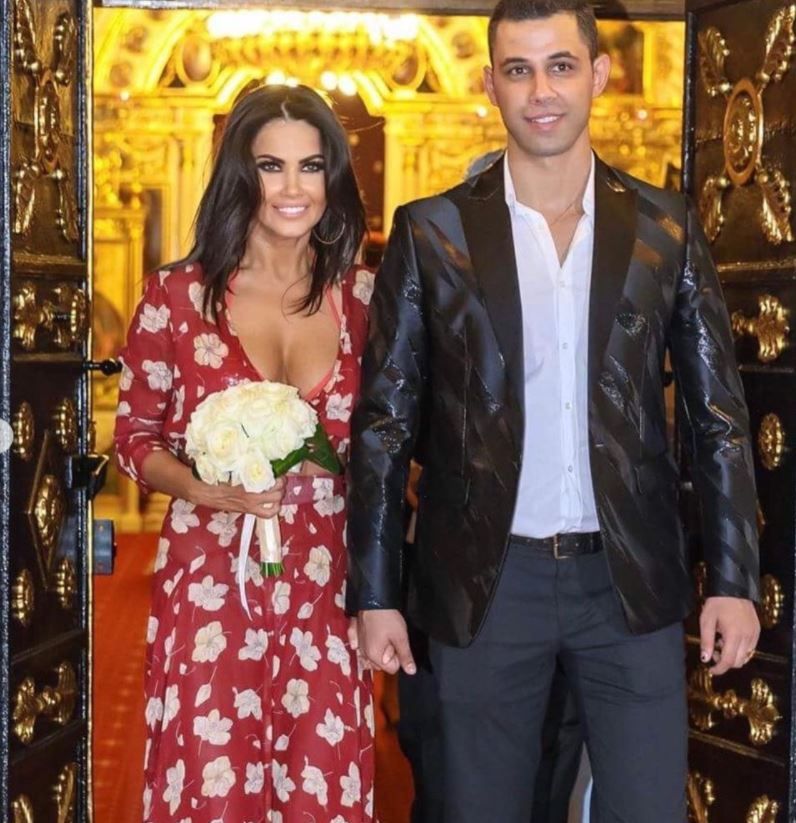 Oana Zăvoranu, declarații de dragoste pentru Alex Ashraf în plin divorț: „Te iubesc nepământesc de mult”. Actrița suferă enorm după ce a fost părăsită