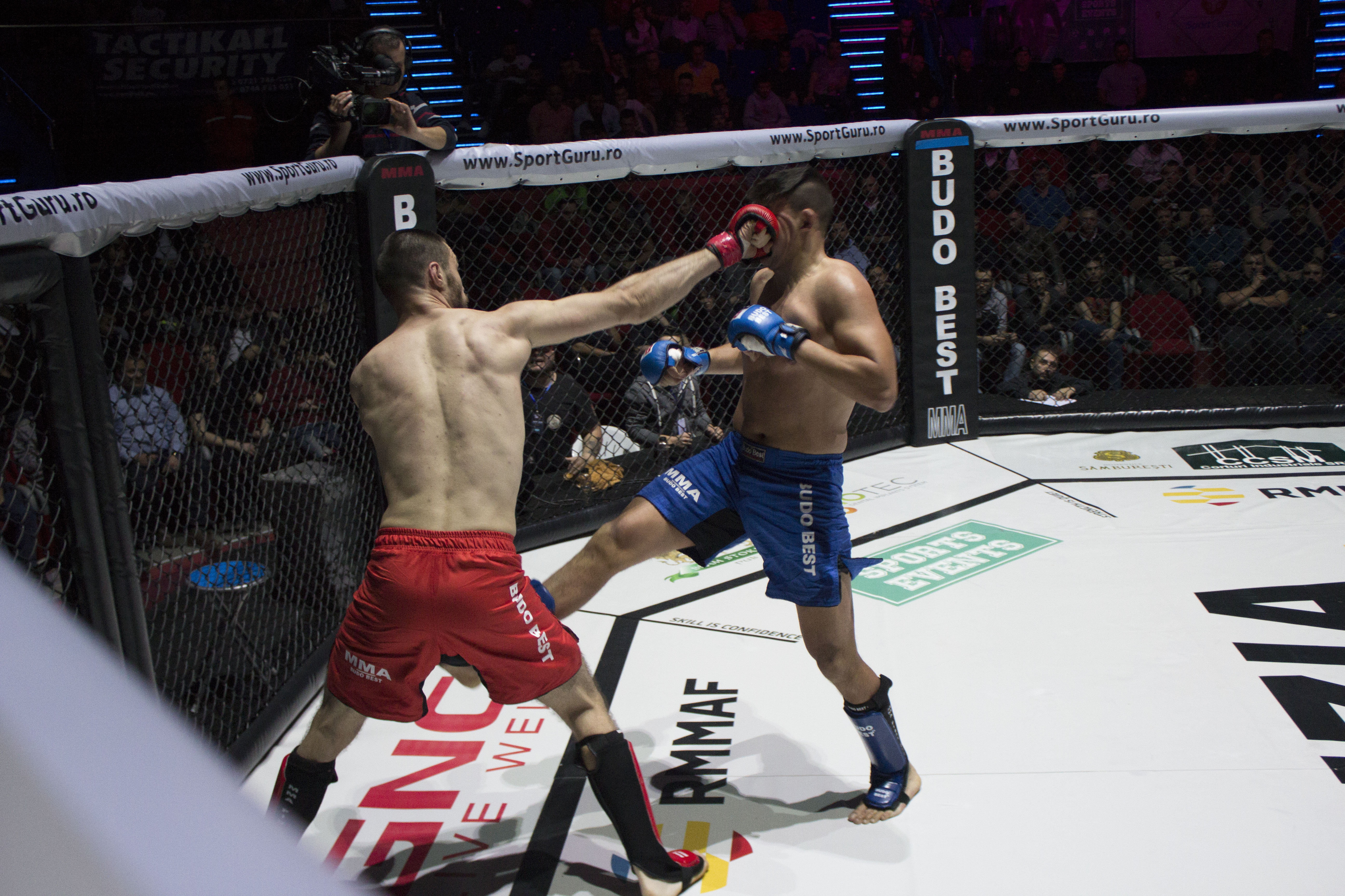 Divizia MMA  Drumul spre Las Vegas trece prin Braşov