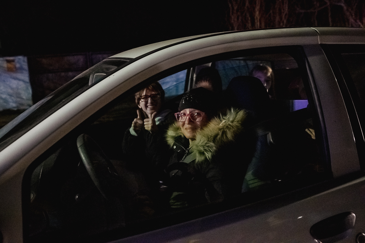 Cum protestează studenții sârbi prin marș și de ce strigă numele Laurei Kovesi