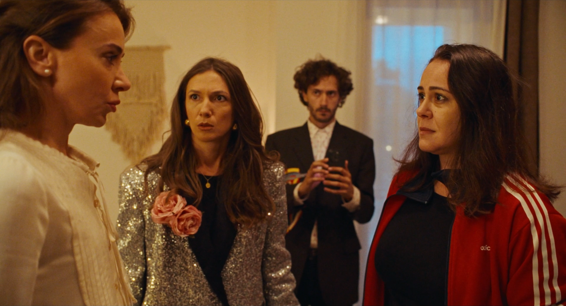 Adela Popescu joacă în filmul „3 zile în septembrie” a lui Tudor Giurgiu 