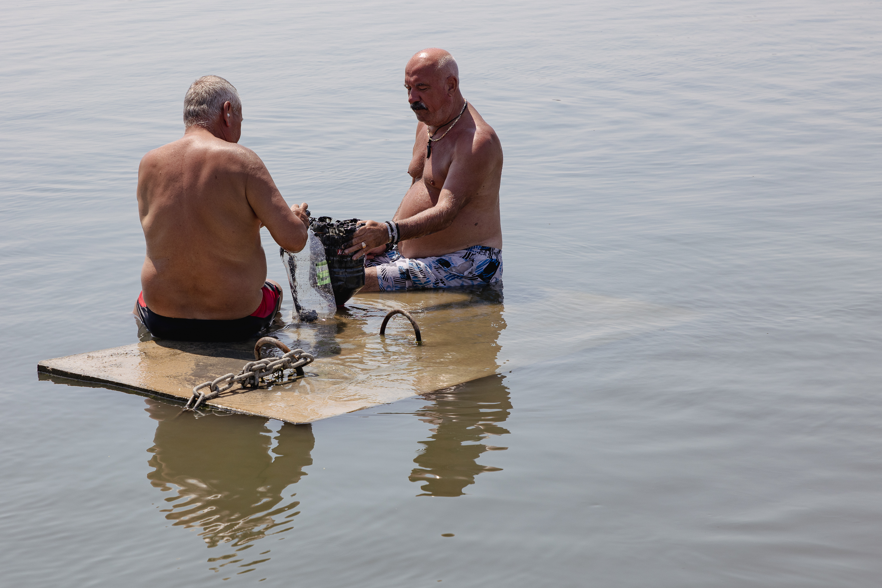 FOTOREPORTAJ. Marea Moartă din inima Ialomiței. Se întorc turiștii la Amara, pe plajele reabilitate cu fonduri europene