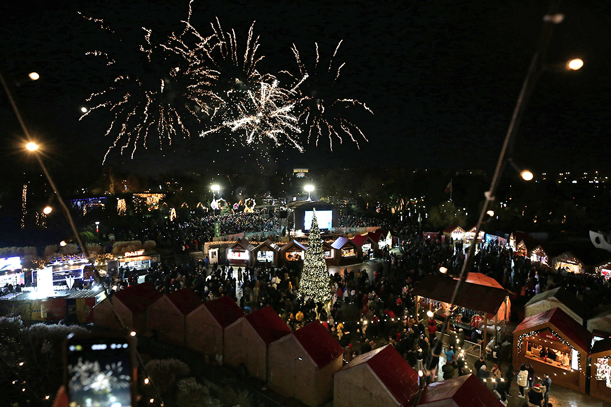 FOTO. A treia ediție a „West Side Christmas Market” e în plină desfășurare. Care sunt principalele atracții ale târgului din Parcul Drumul Taberei