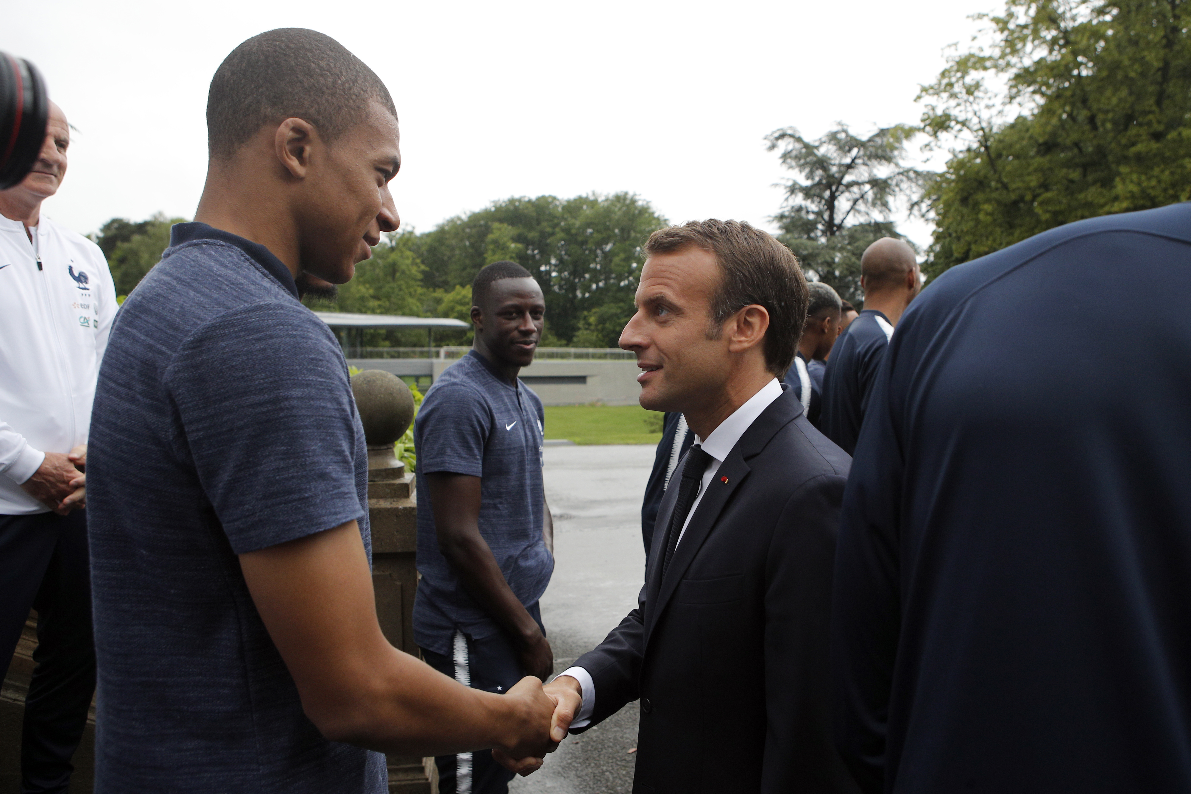 Naționala Franței are obiectiv câștigarea Cupei Mondiale 2018. Președintele Emmanuel Macron i-a avertizat pe ”cocoși”: ”O competiţie este reuşită când este câştigată”