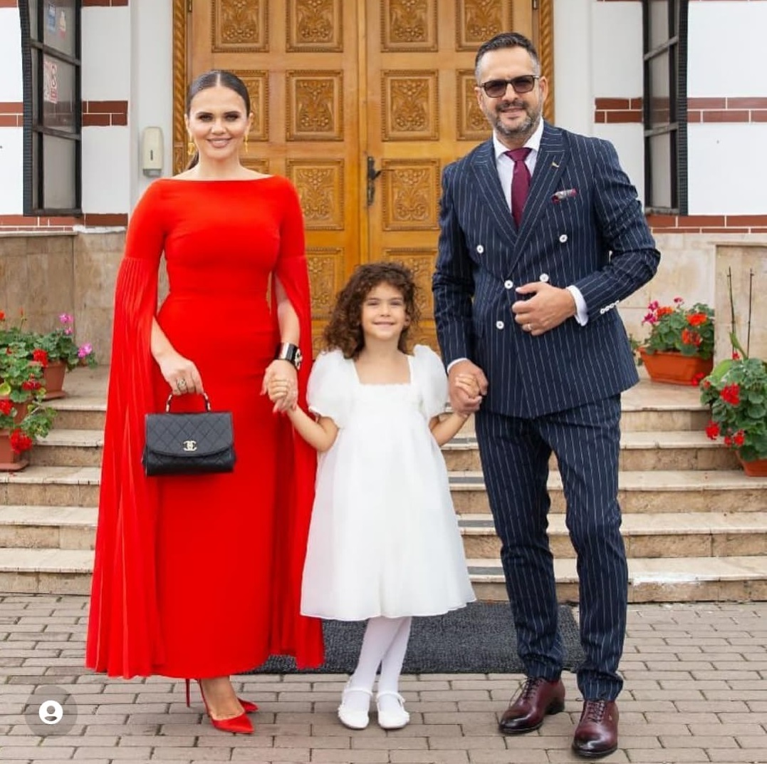 Anca Ciota și-a botezat băiețelul. Adelina Pestrițu, Ilinca Vandici, Simona Pătruleasa și alte vedete de la Kanal D au participat la eveniment