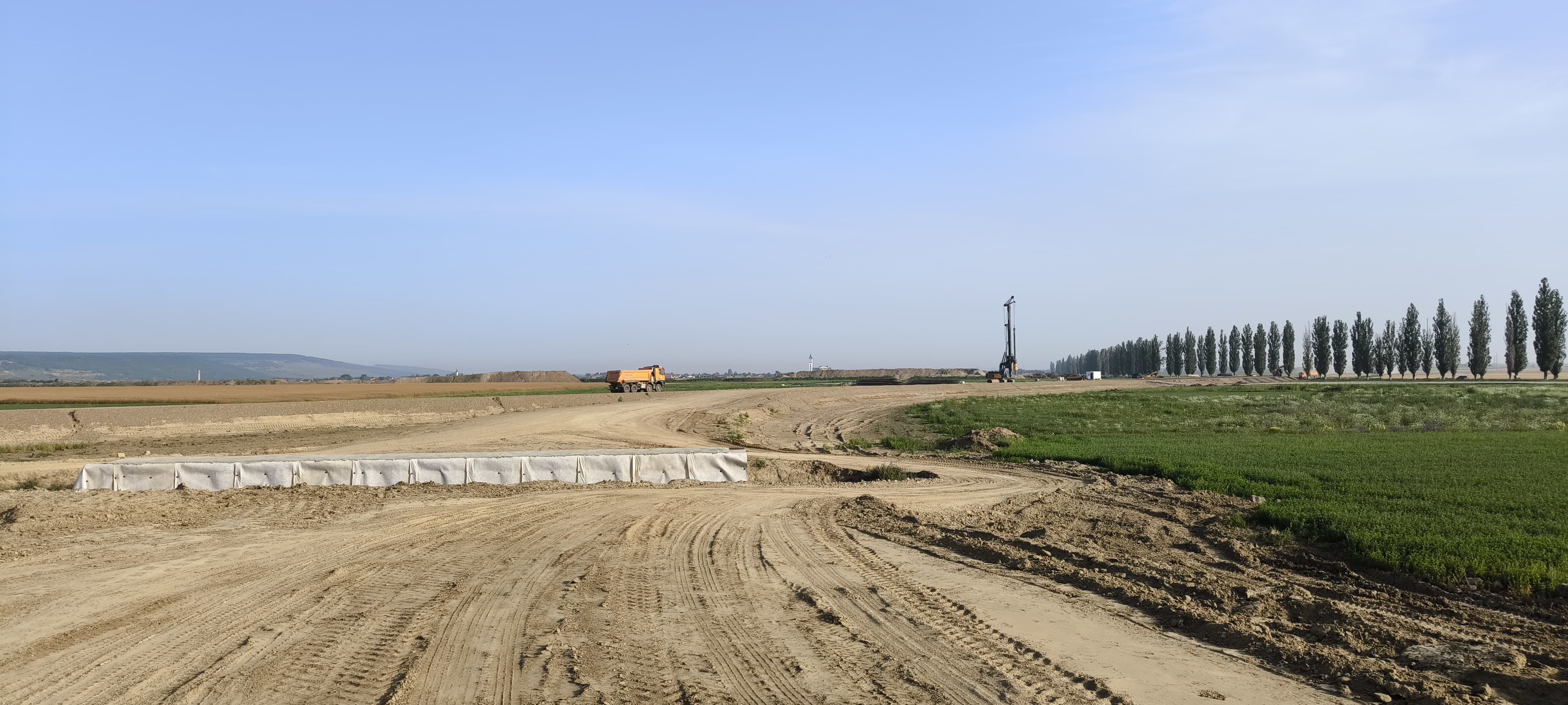 Stadiul lucrărilor la autostrăzile Moldovei. A7 ține pesimiștii în șah: „N-am văzut un utilaj pe dreapta, deși era sâmbătă”. Coșmarul birocratic de la A8