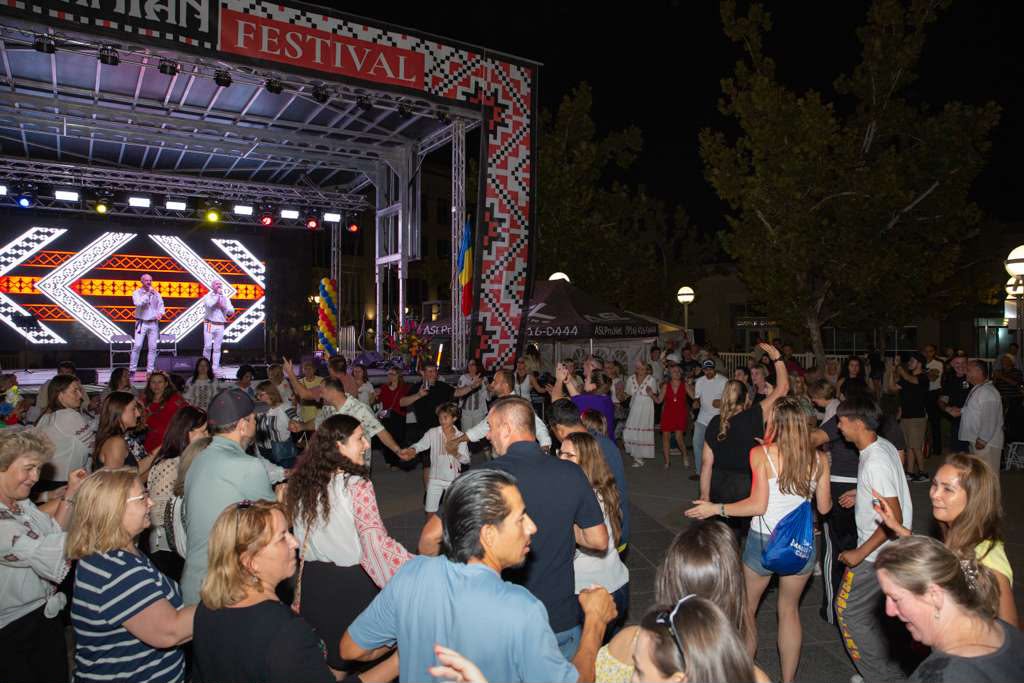 „Romanian Festival” organizat în California (SUA)