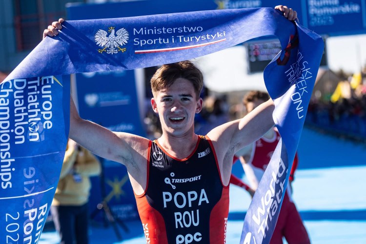 Carol Popa, sportivul care a făcut istorie pentru România la triatlon: „De multe ori, sistemul nu este gândit să ne ajute cu adevărat să creștem”