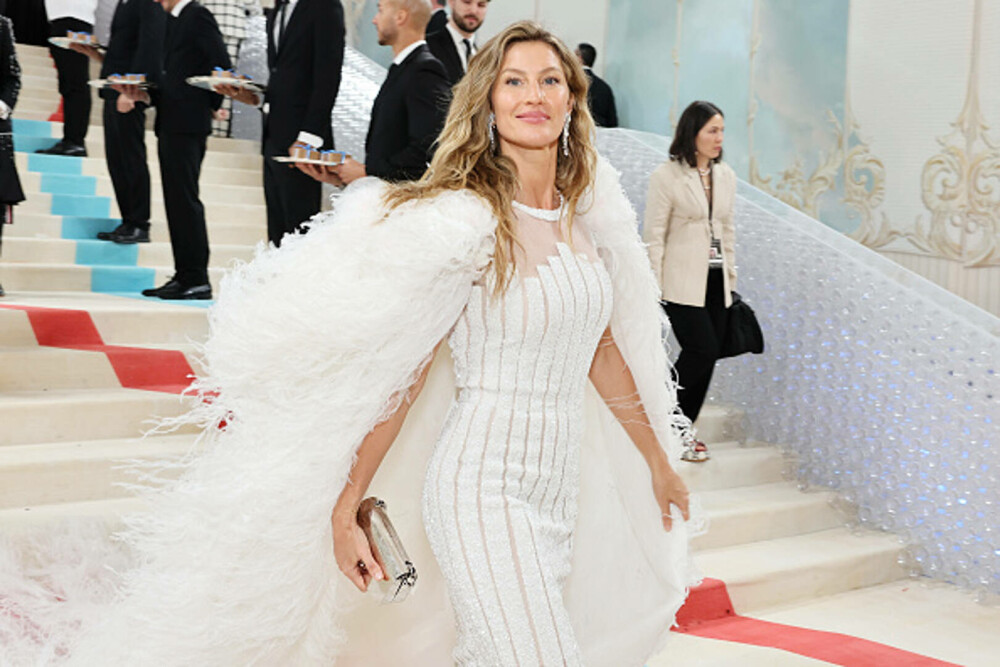 Apariții spectaculoase la Met Gala 2023. Olivia Wilde, Salma Hayek sau Rihanna, printre cele mai elegante apariții