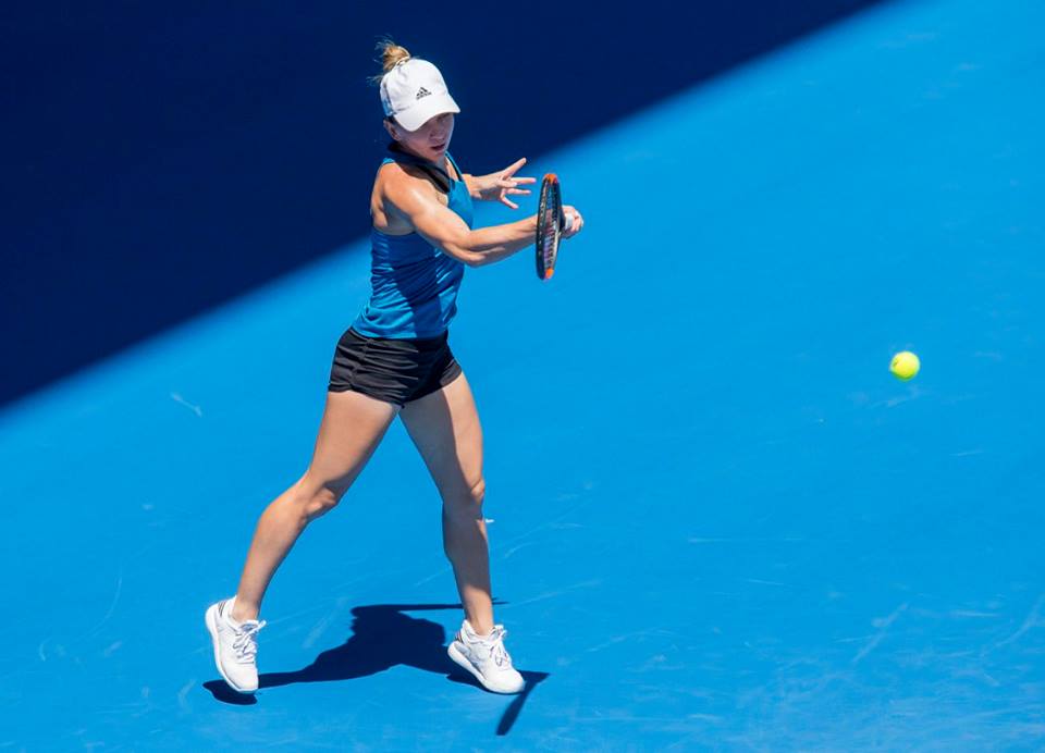 Româncele vin pe rând la Australian Open. Simona Halep a făcut primul antrenament la Melbourne, a aterizat și Sorana Cîrstea / VIDEO