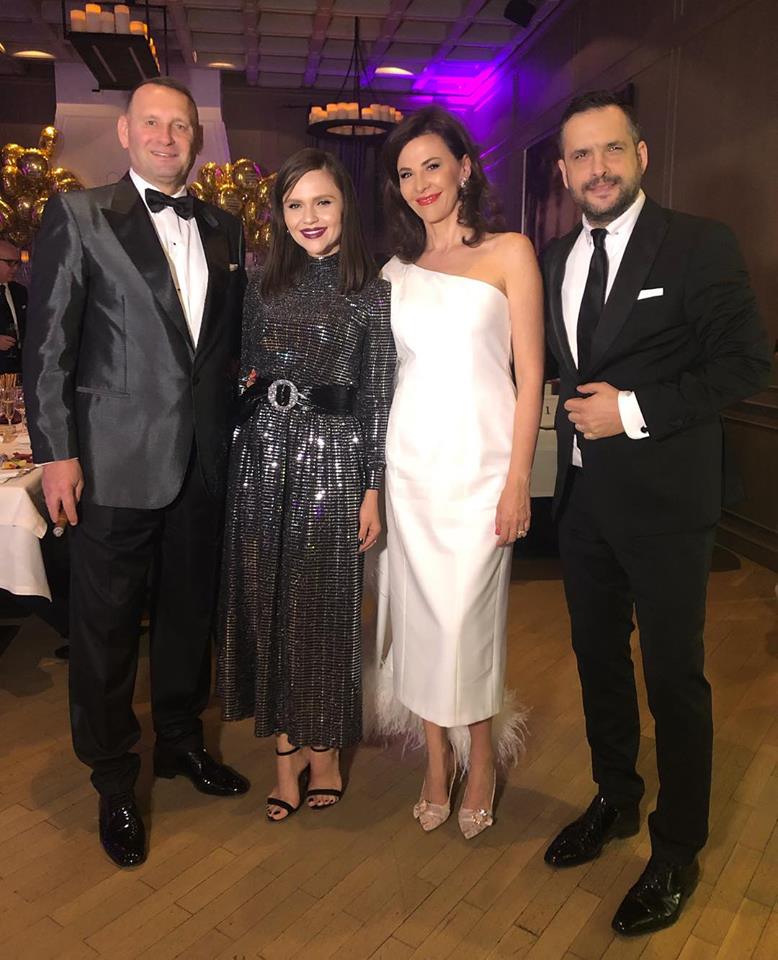 Adina Alberts a dat petrecere mare de ziua sa de naștere. Cum s-au îmbrăcat  divele din showbiz la marele eveniment din viața medicului estetician | FOTO