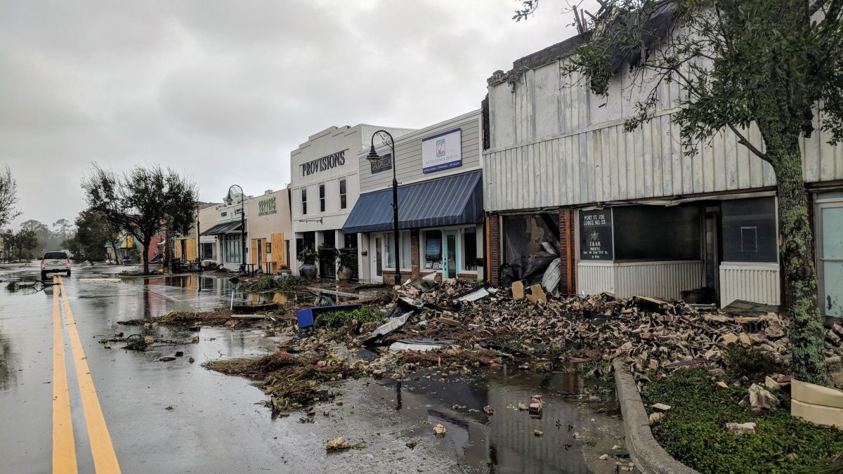 FOTO| Uraganul Michael a ucis șapte persoane în Florida și se îndreaptă spre Georgia