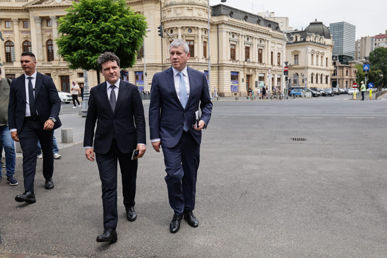 Mesajul transmis de Nicuşor Dan la aniversarea MAI despre violenţa la adresa femeilor și despre consumul de droguri