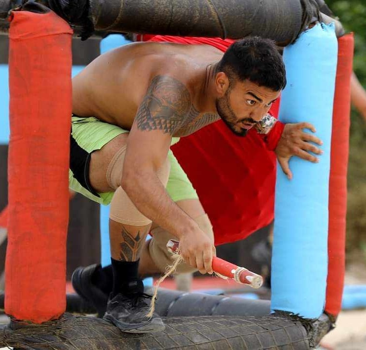 Jador rupe tăcerea după ce s-a spus că iubita lui, Oana, este însărcinată. „Nu contează, sănătos să fie. Cred că îmi doresc fată”