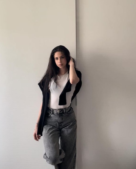 Violeta a lăsat-o fără replică pe Andreea Marin. Fiica lui Ștefan Bănică jr nu vrea să fie influencer și nici să folosească filtre: „Multe tinere asta fac”