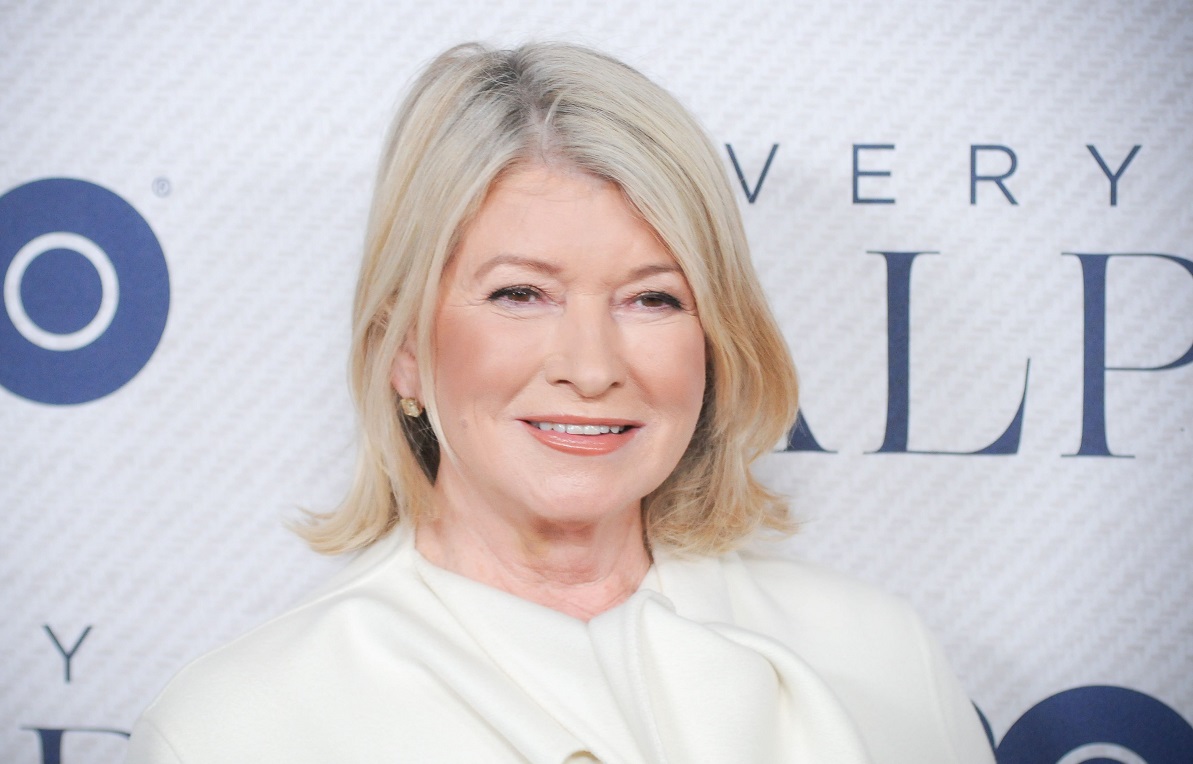 Martha Stewart a pozat în costum de baie la 81 de ani